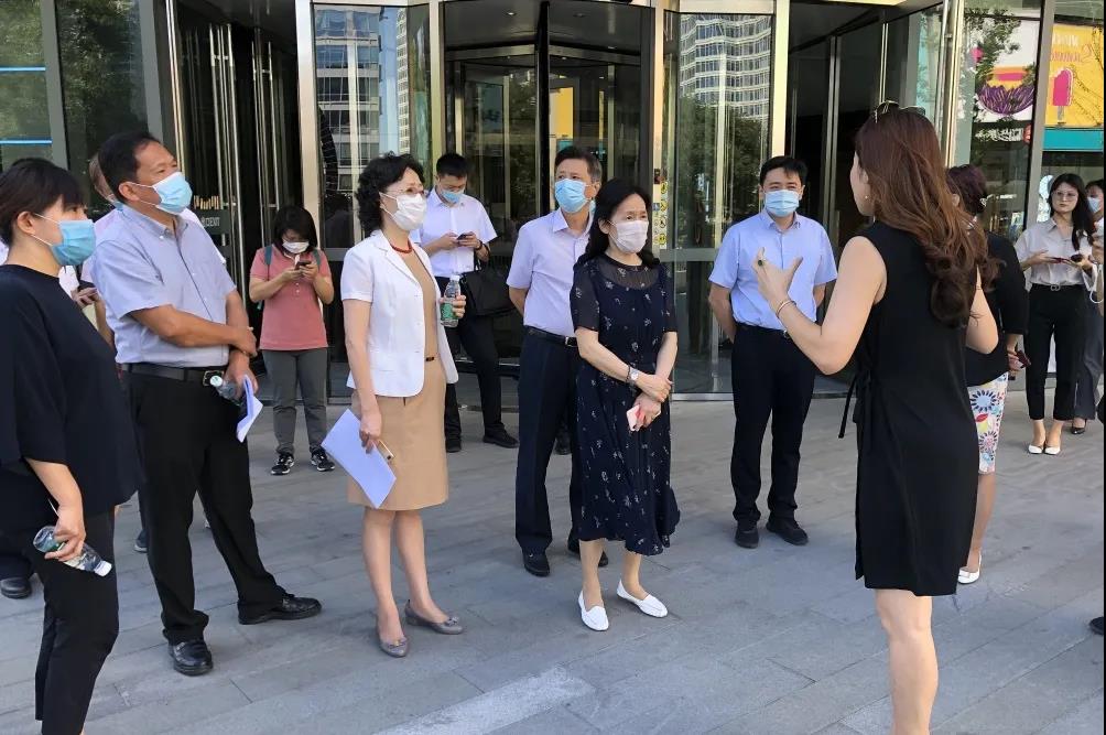 北京市人大民宗侨外委员会、市政府外办联合调研朝阳区国际语言环境建设工作